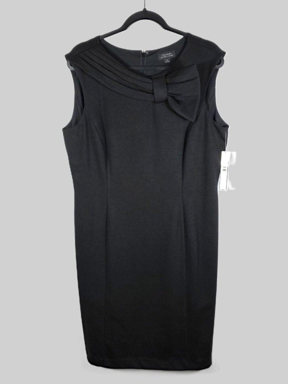 Tahari Arthur S Levine Black Sleeveless Sheath Dress Size 16 Bow Detail at Neck